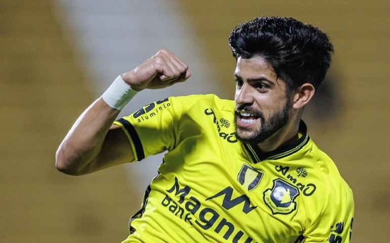 Ponte Preta negocia com atacante Matheus Régis, do São Bernardo, para Série B do Brasileiro