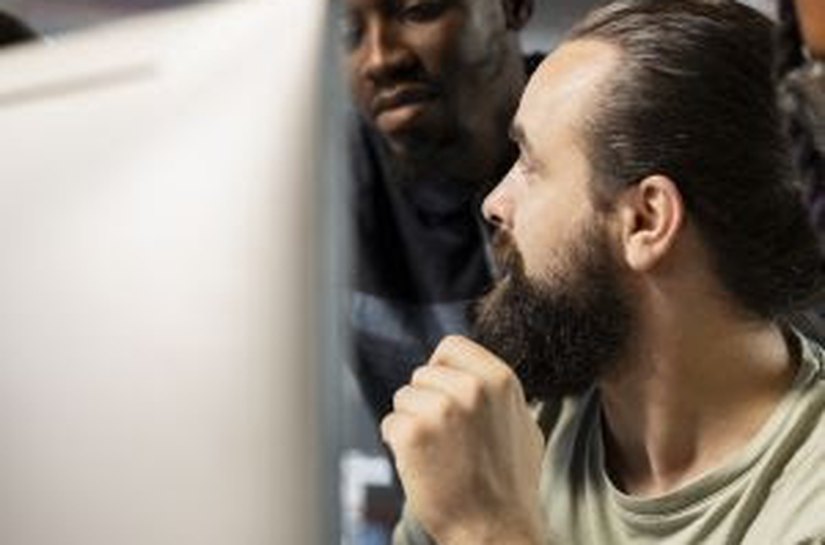 Brasil perde profissionais sêniores de TI para o exterior, que oferece salários de até US$ 150 mil