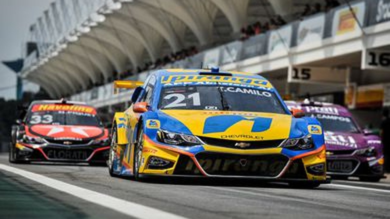 Gabriel Casagrande larga na frente em Interlagos pela 4ª vez na Stock Car