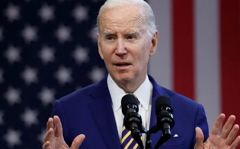 'Estamos responsabilizando Rússia pela guerra injusta contra Ucrânia', diz Biden