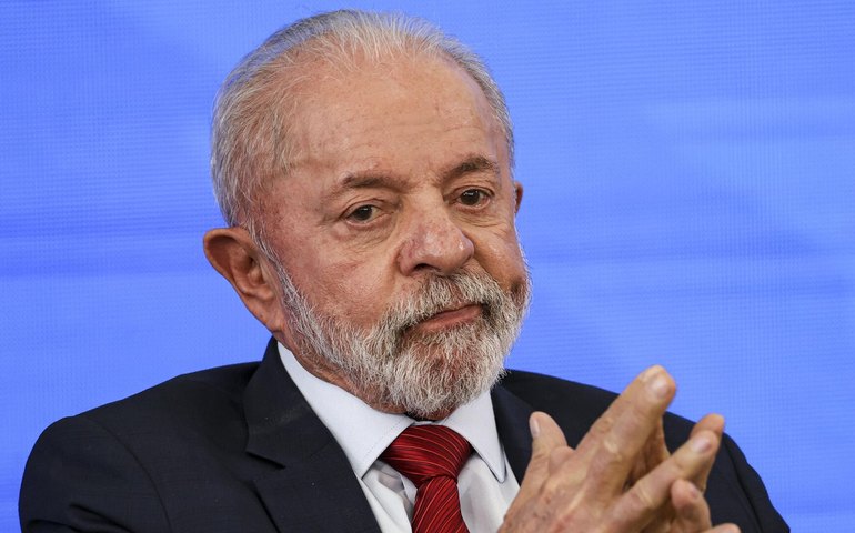 Lula compara Bolsonaro com rato e diz que ex-presidente mandou filho ir para os EUA: 'Uma vergonha'