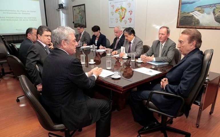 Governador defende investimentos em energia para Alagoas