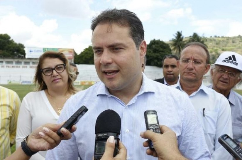 Renan Filho entrega novo módulo de internação de jovens e adultos