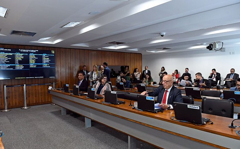 Comissão aprova inscrição de Oscar Niemeyer em 'Livro dos Heróis da Pátria'