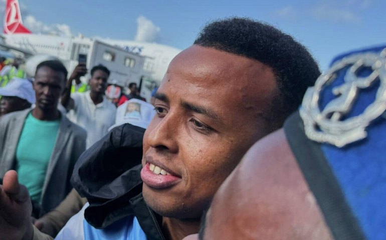 Fifa pagará salário integral a árbitro somali barrado nos Estados Unidos