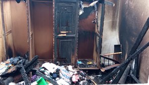 Família pede ajuda após residência ser incendiada em Porto da Folha