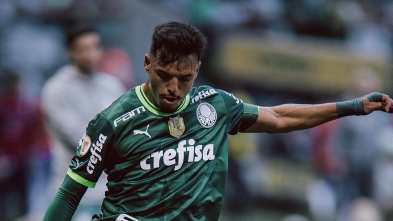 Gabriel Menino trata dores na reapresentação do Palmeiras, mas não tem lesão
