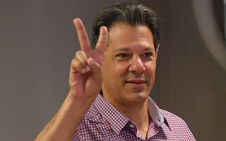 Fernando Haddad informa que testou positivo para covid-19