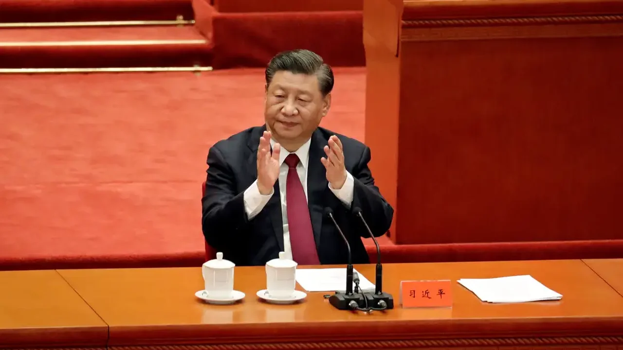 Presidente da China defende fortalecer o desenvolvimento de IA e ampliar independência no setor