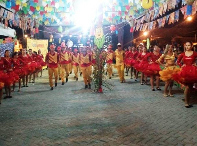Senador Rui Palmeira festeja período junino com o São João na Rua