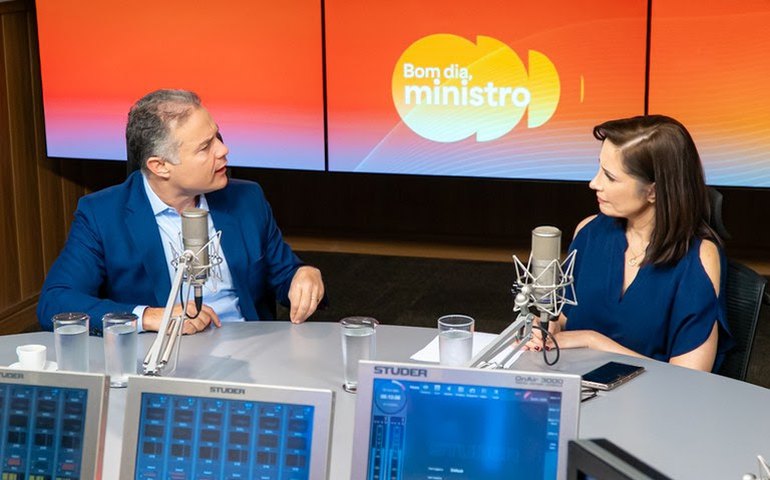 Renan Filho: 'A Autoescola não vai acabar. O que acaba é a obrigatoriedade'