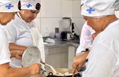 Merendeiras de escolas da Prefeitura de Penedo participam de concurso do Sebrae