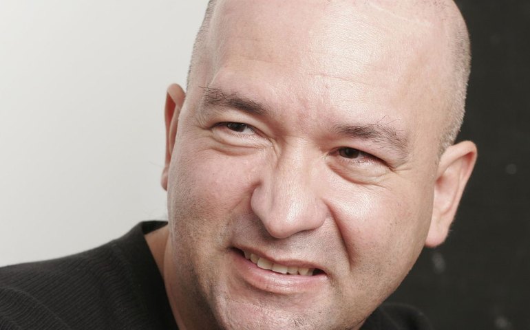 Herbert Vianna recebe alta após oito dias internado em hospital com pneumonia bacteriana