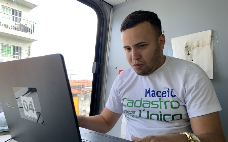 Semdes itinerante leva serviços do Cadúnico para o Conjunto Cidade Sorriso