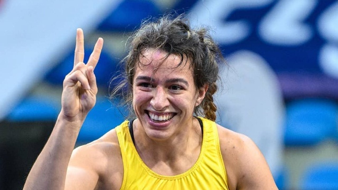Giullia Penalber conquista ouro no wrestling; Babi e Duda brilham na ginástica rítmica no Pan