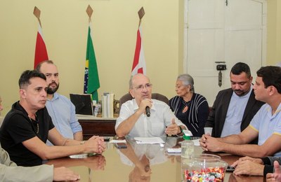 Prefeito Ronaldo Lopes reúne secretários para debater ações do Programa Futuro Turismo Brasil