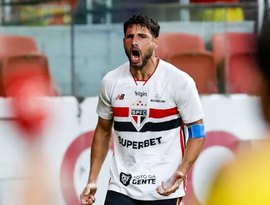 São Paulo renova contrato com Calleri até 2028: 'Encontrei um lugar para meu coração morar'