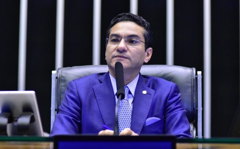 Líderes na Câmara falam em adiar outra vez votação de projeto