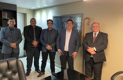 Severino Pessoa estreita relação com evangélicos em Alagoas   