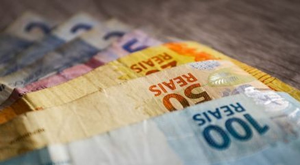 Programa Desenrola Brasil renegocia dívidas a partir desta segunda-feira; saiba como participar