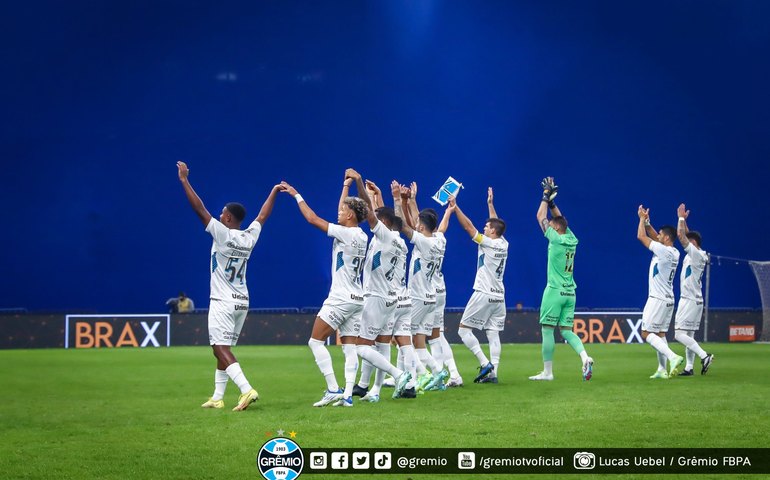 Grêmio vence o Cruzeiro, vai às quartas e sonha com o hexa da Copa do Brasil