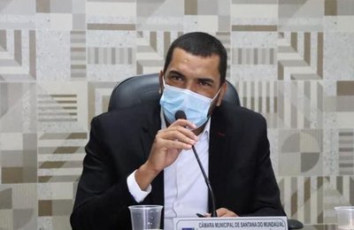 Câmara de Santana do Mundaú antecipa pagamento do 13° salário dos funcionários do Legislativo