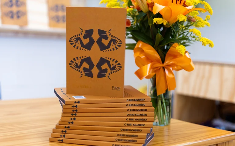 Obra prima de Langston Hughes ganha 1ª edição brasileira em centenário