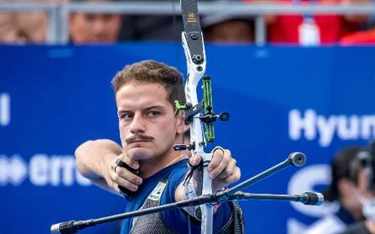 Marcus D'Almeida vê sul-coreano fazer prova quase perfeita e é eliminado no tiro com arco