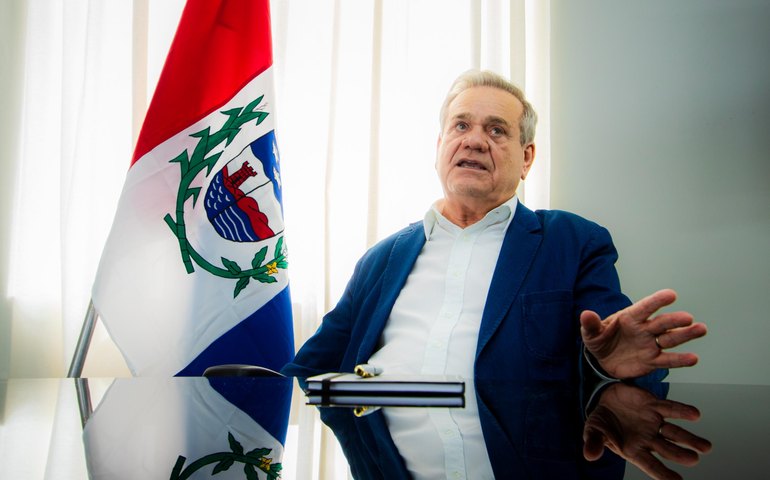 Ronaldo Lessa assume o Governo de Alagoas até o dia 23 de dezembro