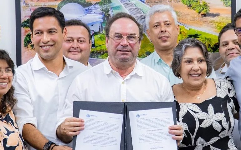 Célia como vice abre caminho para Luciano ser a ponte entre Lira e Renan em 2026