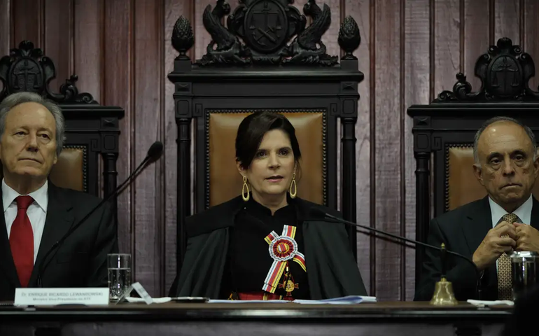 Maria Elizabeth faz apelo a Lula por mais indicação de mulheres na política e no Judiciário