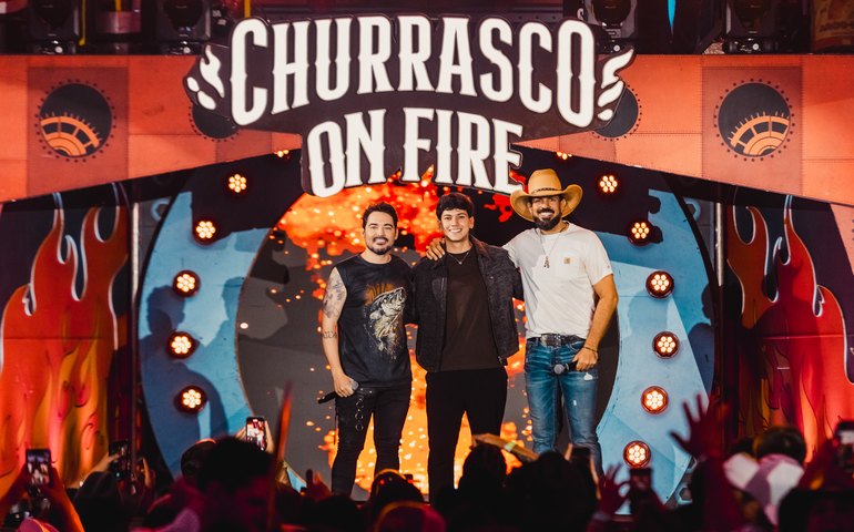 Fernando e Sorocaba recebem Léo Foguete para gravação inédita no Churrasco On Fire