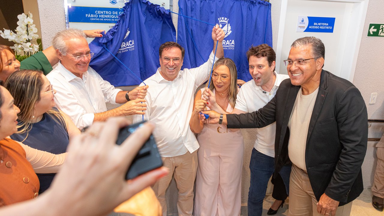 Em noite histórica, prefeito Luciano inaugura o Centro de Convenções de Arapiraca