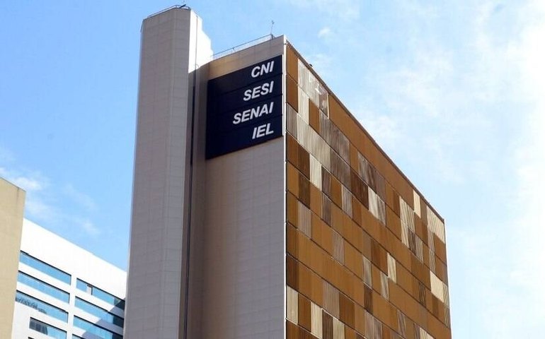 Índice de confiança na indústria cai em empresas de todos os portes, diz CNI