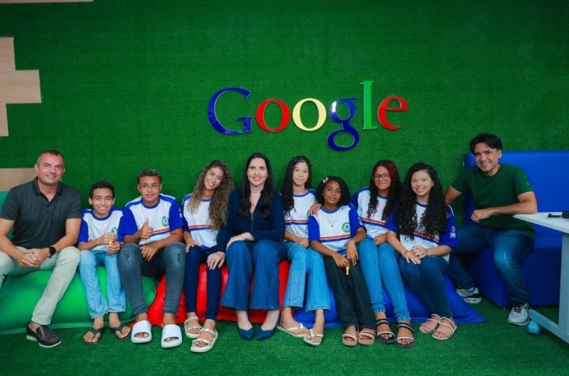 Prefeita Pauline Pereira entrega salas Google em duas escolas da rede municipal de Campo Alegre