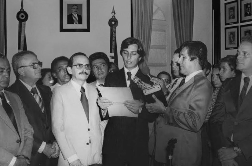 Em artigo, Collor aborda fatos históricos e reitera compromisso com Maceió