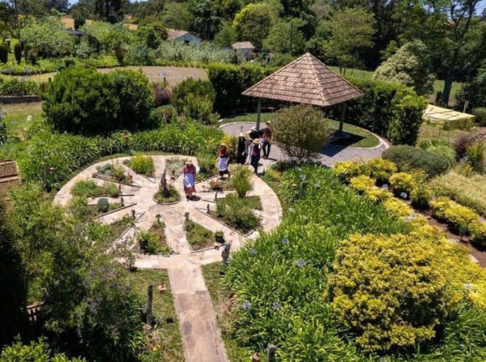 ‘Melhores Vilas Turísticas do Mundo’: Vila Flores (RS) é um dos destinos brasileiros na disputa