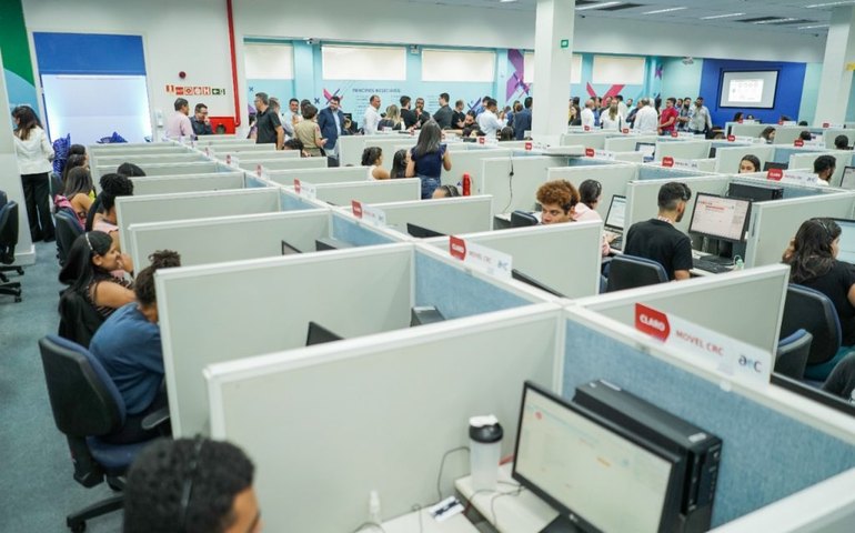 Modalidade “Home Office” emprega mais de 2600 arapiraquenses no telemarketing