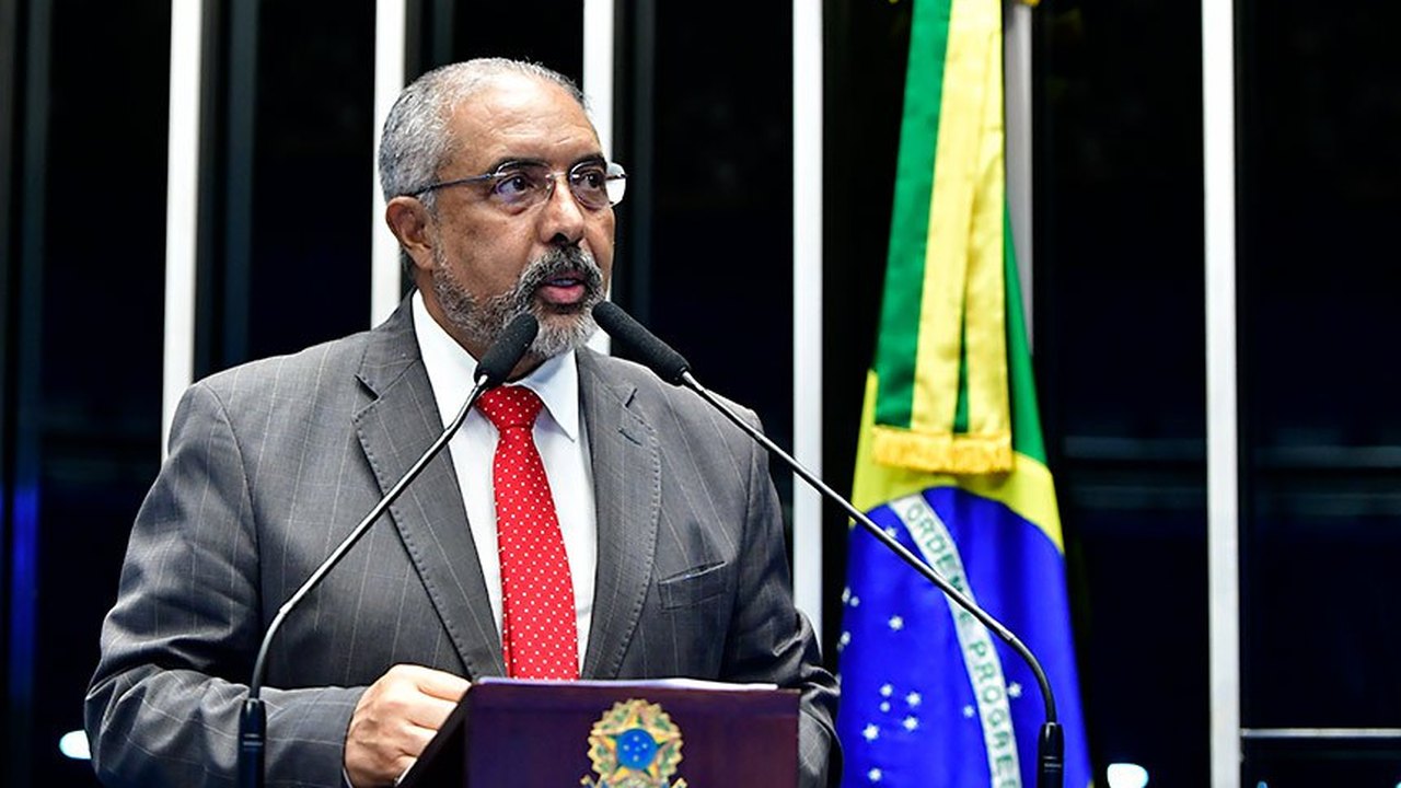 Redução de preço do combustível melhora economia e a vida das pessoas, diz Paim