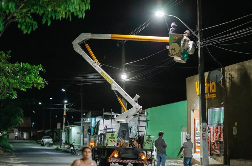 Prefeitura começa implantação de iluminação de LED no conjunto Newton Pereira