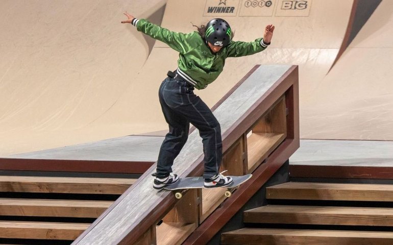 Rayssa Leal brilha em Brasília para ficar com título de etapa da SLS