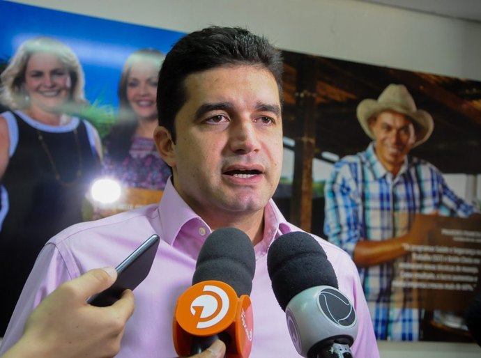 “Cartão Bem Legal é essencial para meia passagem”, alerta prefeito Rui Palmeira
