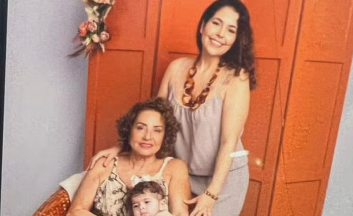 Avó, mãe e neta são encontradas mortas em apartamento na Região Centro-Sul de Belo Horizonte Avó, mãe e neta são encontradas mortas em apartamento na Região Centro-Sul de Belo Horizonte