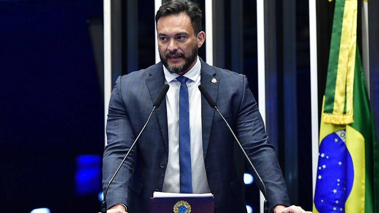 Styvenson chama atenção para alta no endividamento de idosos