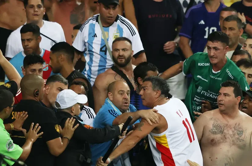 Brasil e Argentina são punidos pela Fifa por briga em partida no Maracanã