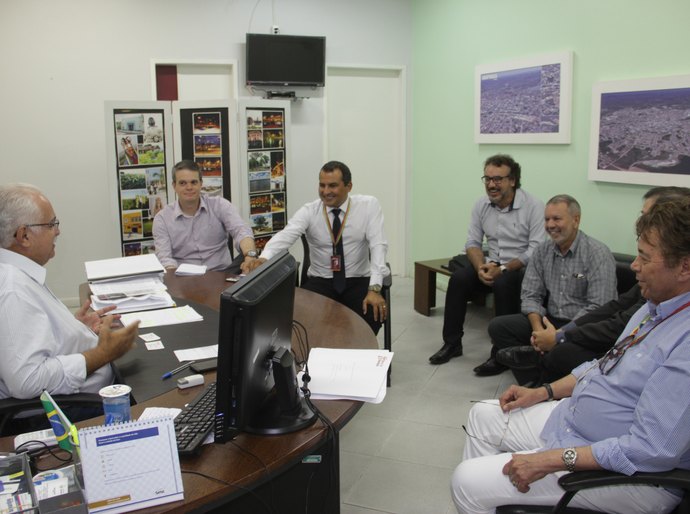 Teófilo recebe visita do novo gerente do BNB de Arapiraca e reafirma parceria