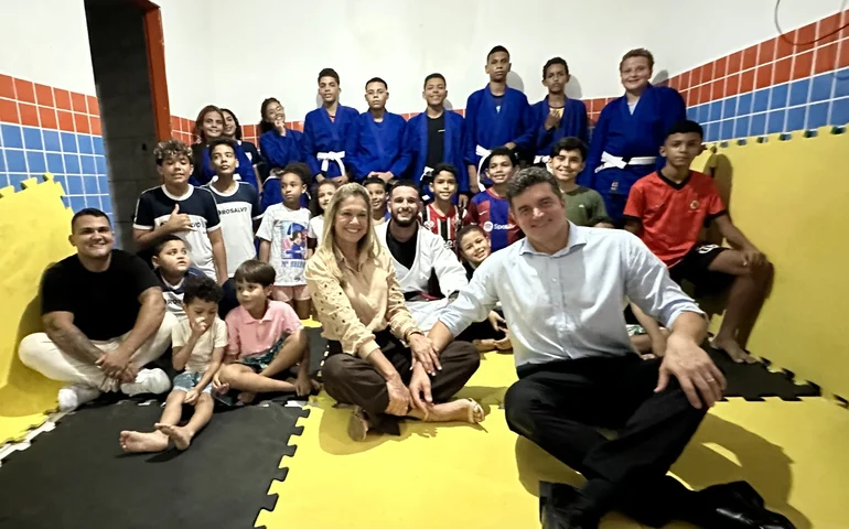 Esporte e Cidadania: Rui Palmeira reforça apoio a projeto de Jiu-Jitsu no Jacintinho
