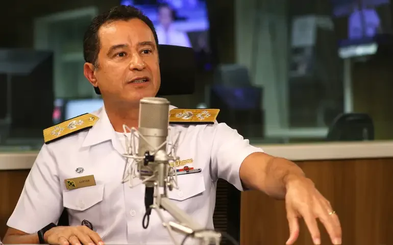 Ex-comandante da Marinha cumpre pena em instalação estratégica da Força em Brasília