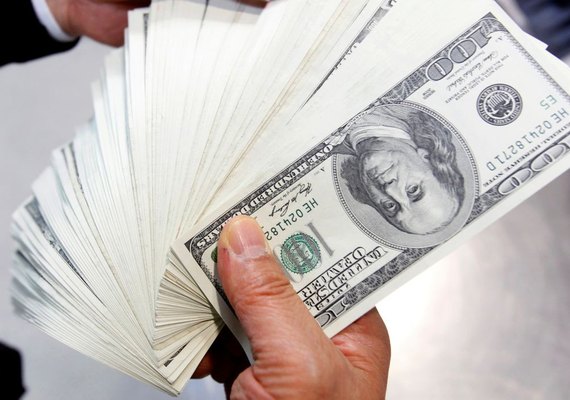 Dólar cai para R$ 5,15 em dia de feriado nos Estados Unidos