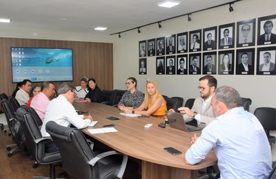 Saúde se reúne com sindicalistas e recebe demandas dos profissionais da Enfermagem
